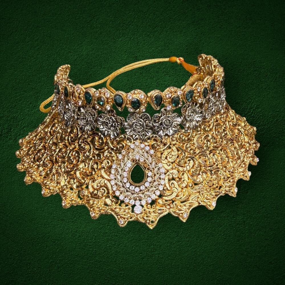 Indian Bridal Gold Tone Statement Choker Necklace Green Rhinestone Floral Dori